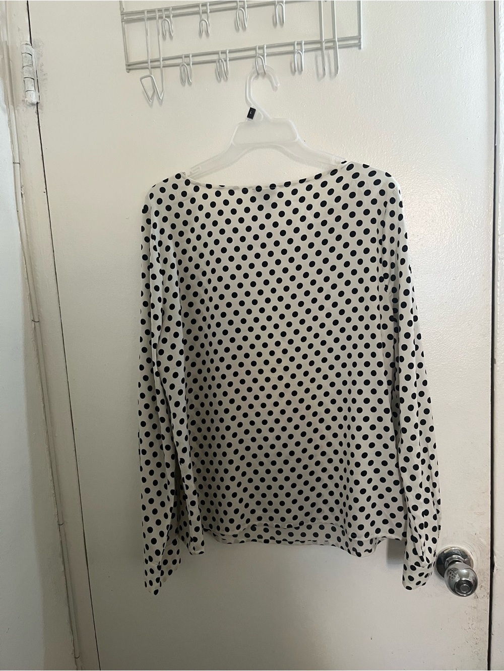 Ann Taylor Black & White Polka Dot Long Sleeve Tee - Picture 2 of 4